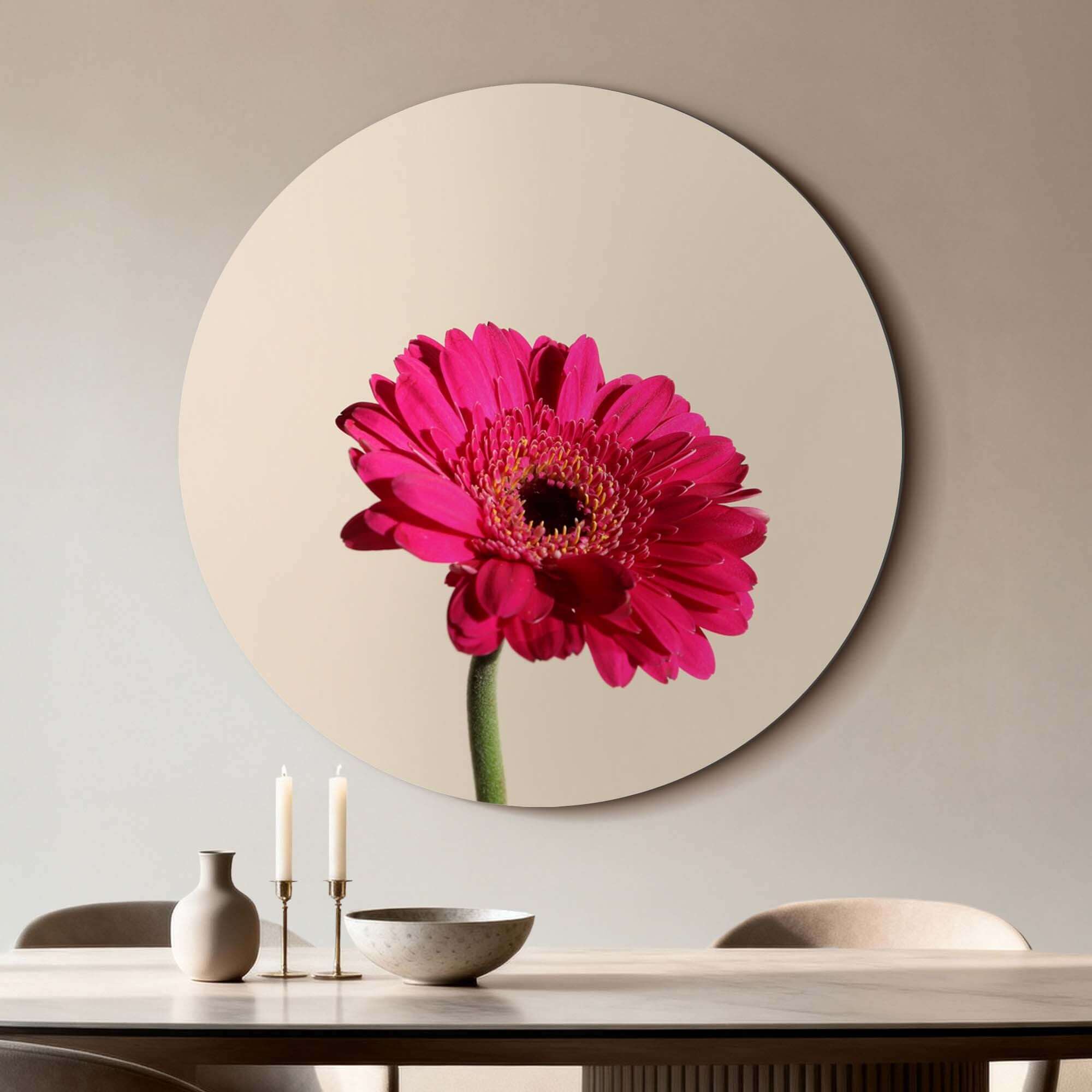 Fuchsia Gerbera - Wandkreis auf beigem Hintergrund, stilvoller Wandkreis für jeden Raum