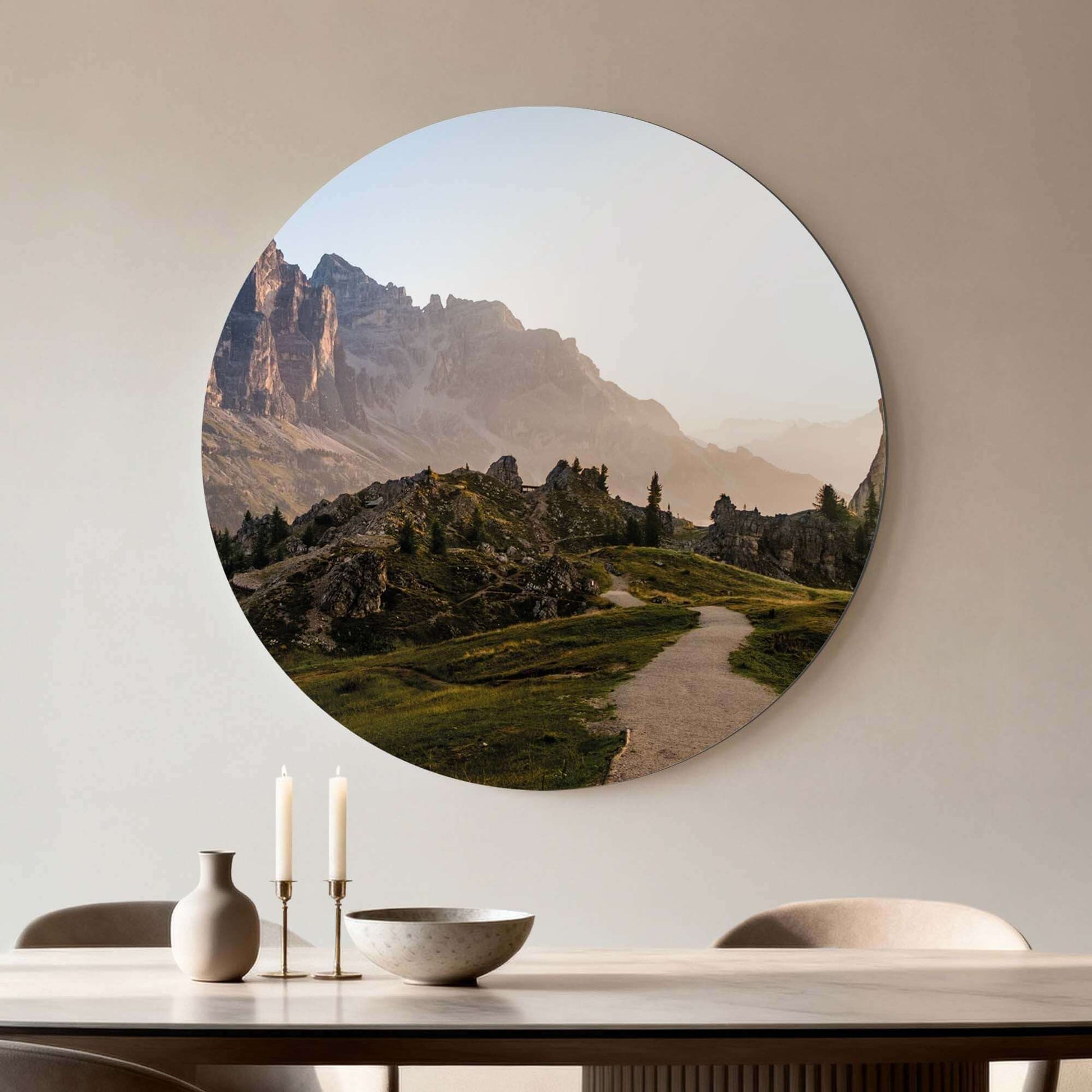 Golden Ridge Trail - Muurcirkel met goudkleurig bergpad, ochtendzon, perfect voor keuken en eetkamer. Muurcirkels en wandcirkel decor.
