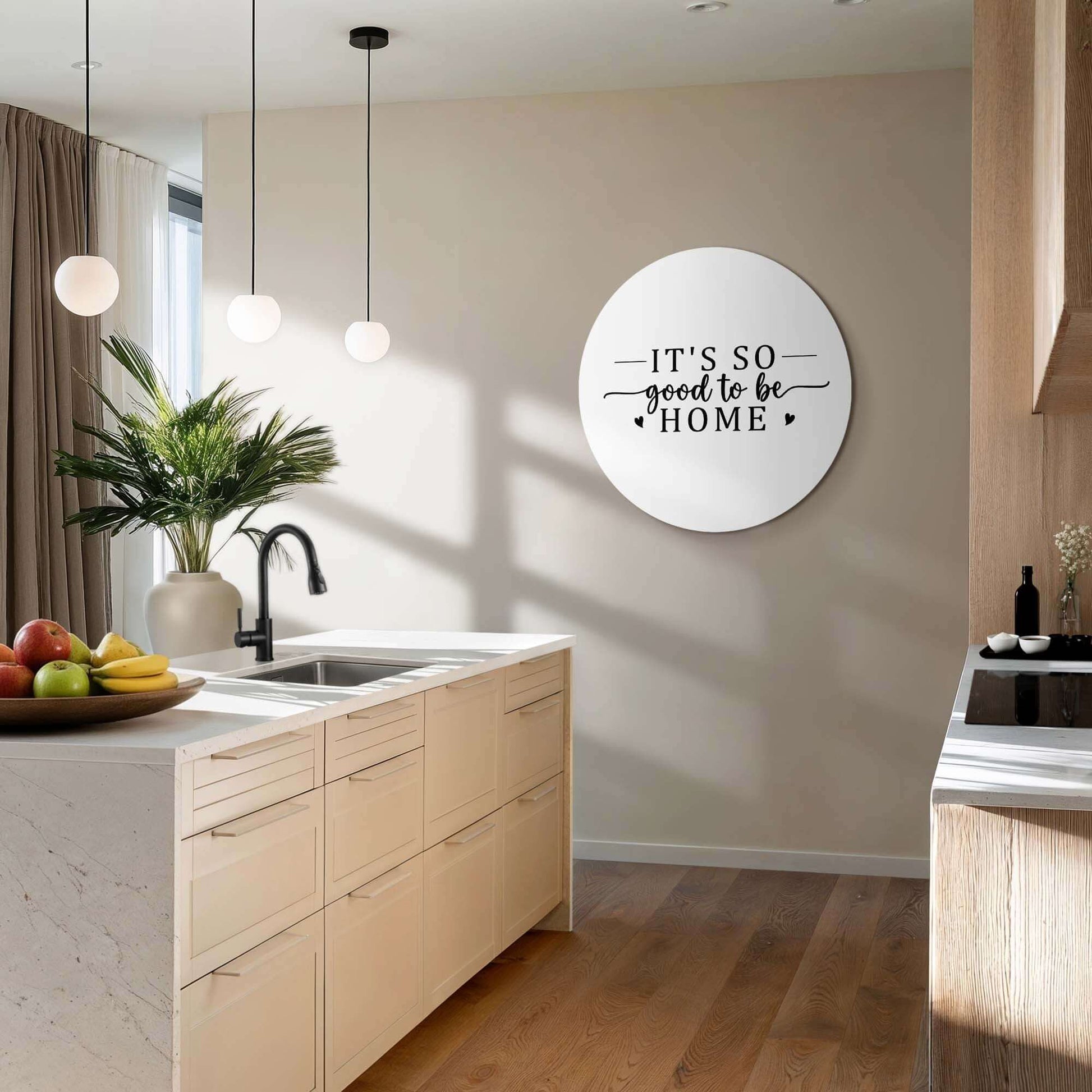 Zachte en stijlvolle Good To Be Home - Muurcirkel aan keukenmuur, vangt thuiskomen sfeer, perfecte wandcirkel voor elke ruimte.