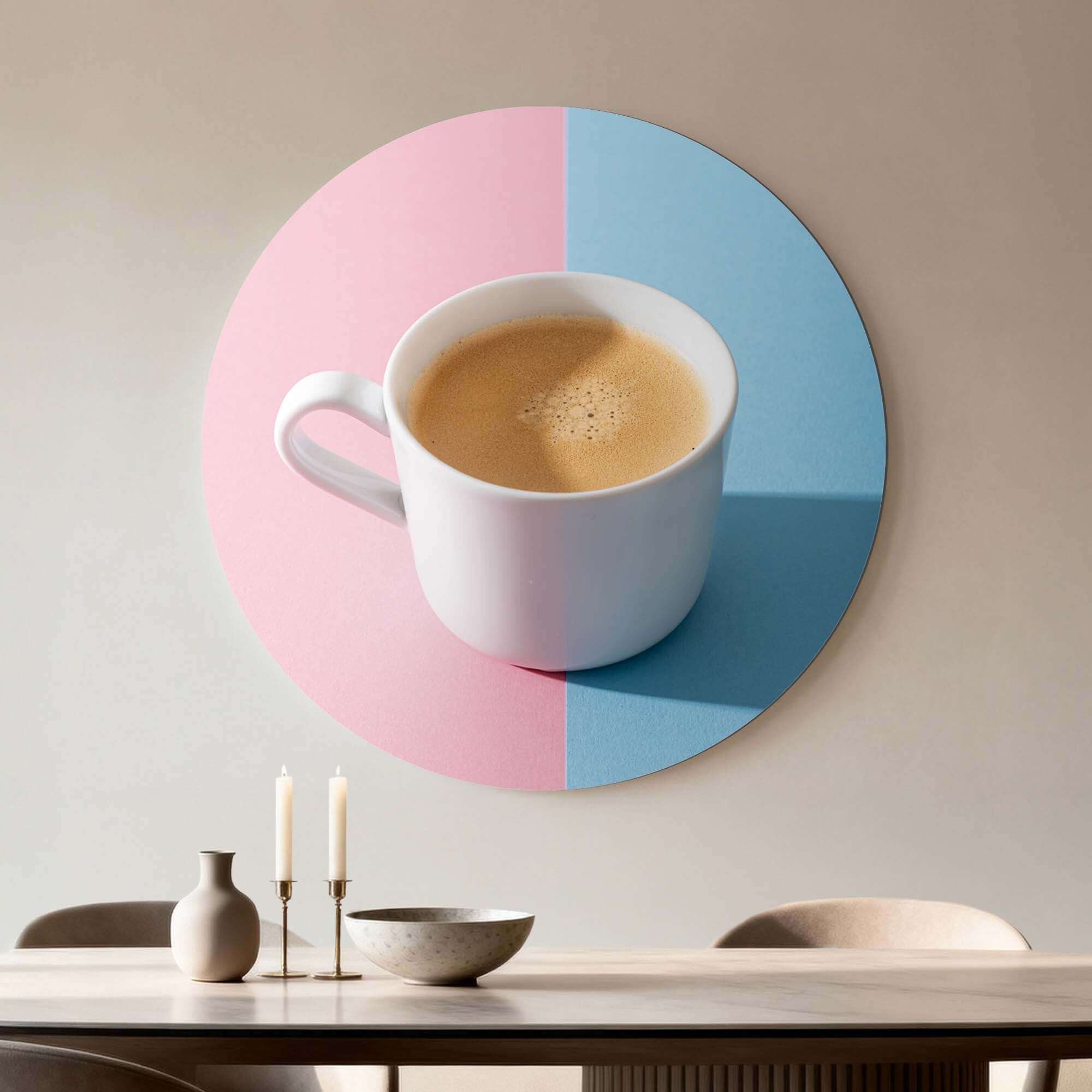Pastel Coffee Moment - Muurcirkel met verse koffie op een pastelachtergrond, ideaal voor moderne muren. Wandcirkel en Muurcirkels.