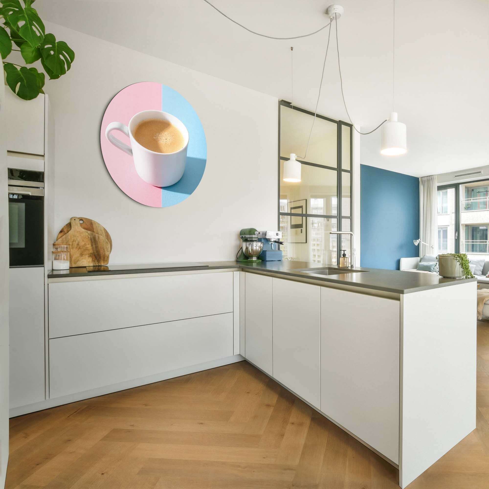 Pastel Coffee Moment - Muurcirkel in moderne keuken, zachte kleuren achtergrond, ideale wanddecoratie. Muurcirkel met koffie thema.