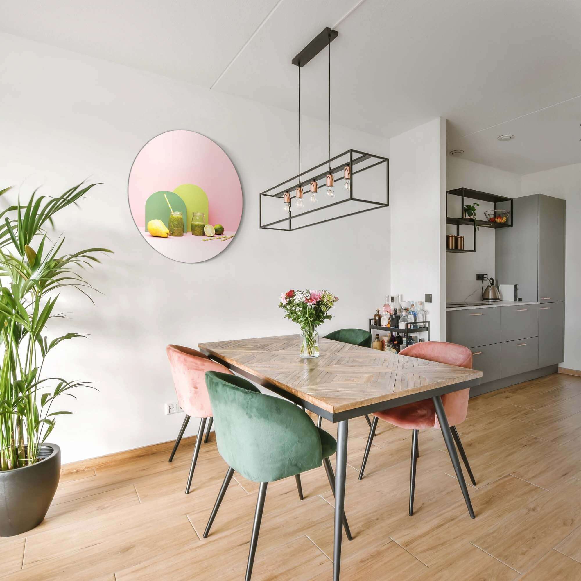 Pear Lime Blend - Muurcirkel in moderne keuken met kleurrijke pastelkleuren, perfecte decoratie voor keuken of eethoek, wandcirkel stijl.