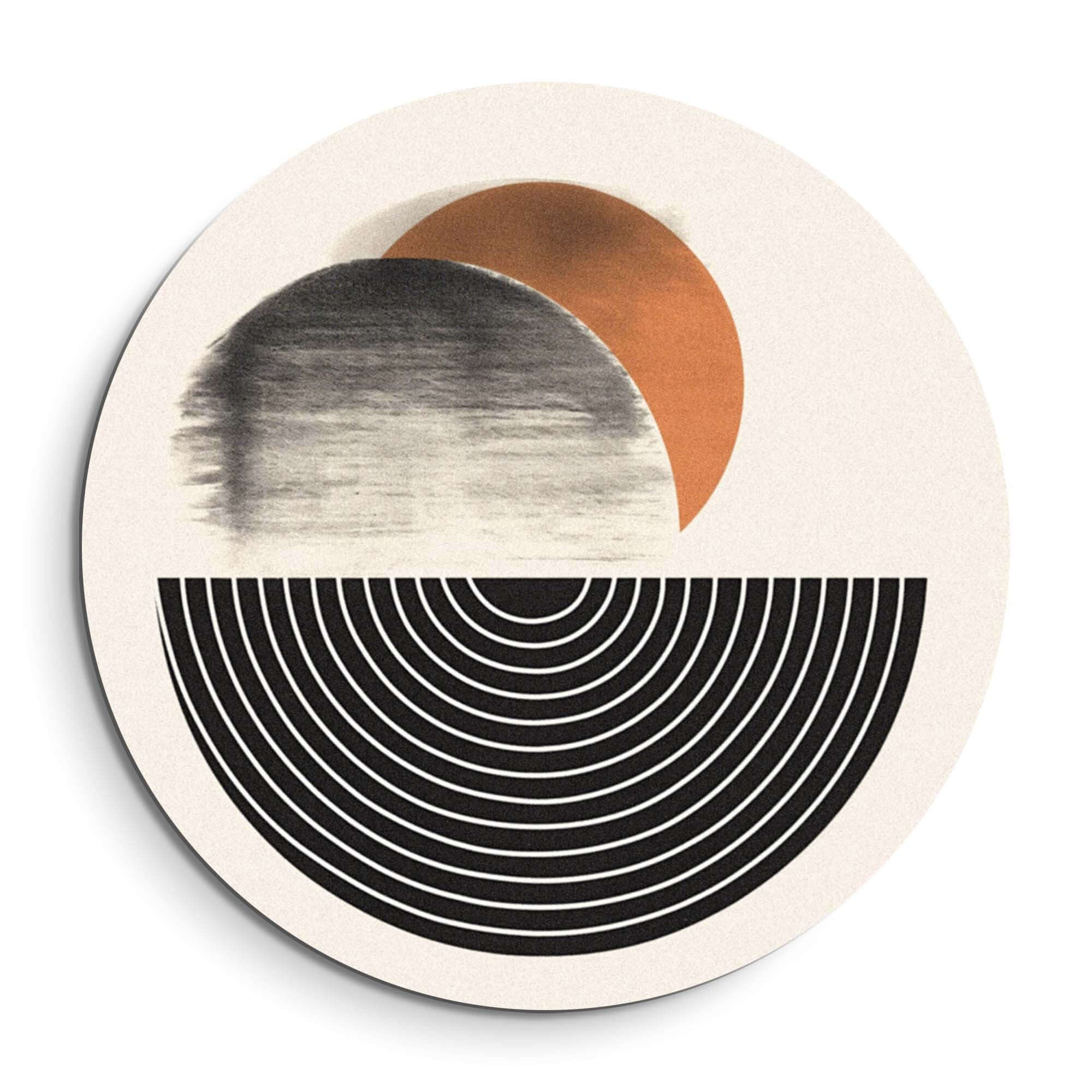 Retro Horizon - Muurcirkel in zachte beige tinten met grafische vormen in zwart en warm oranje, perfecte wandcirkel voor elke kamer.