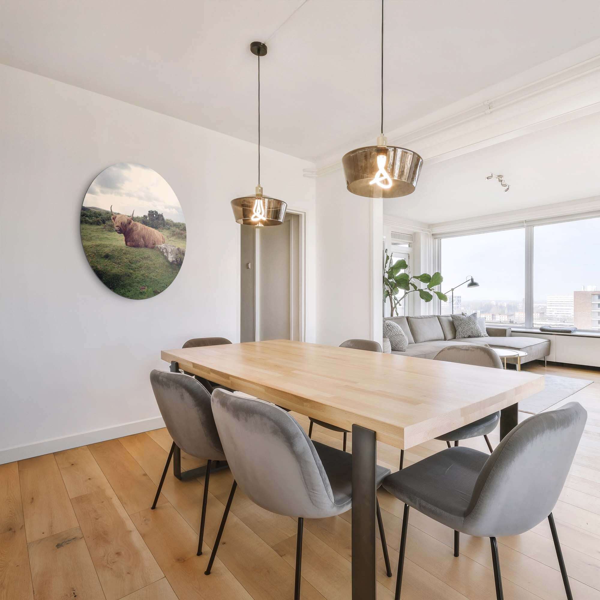 Rustige Hooglander in de natuur – Muurcirkel