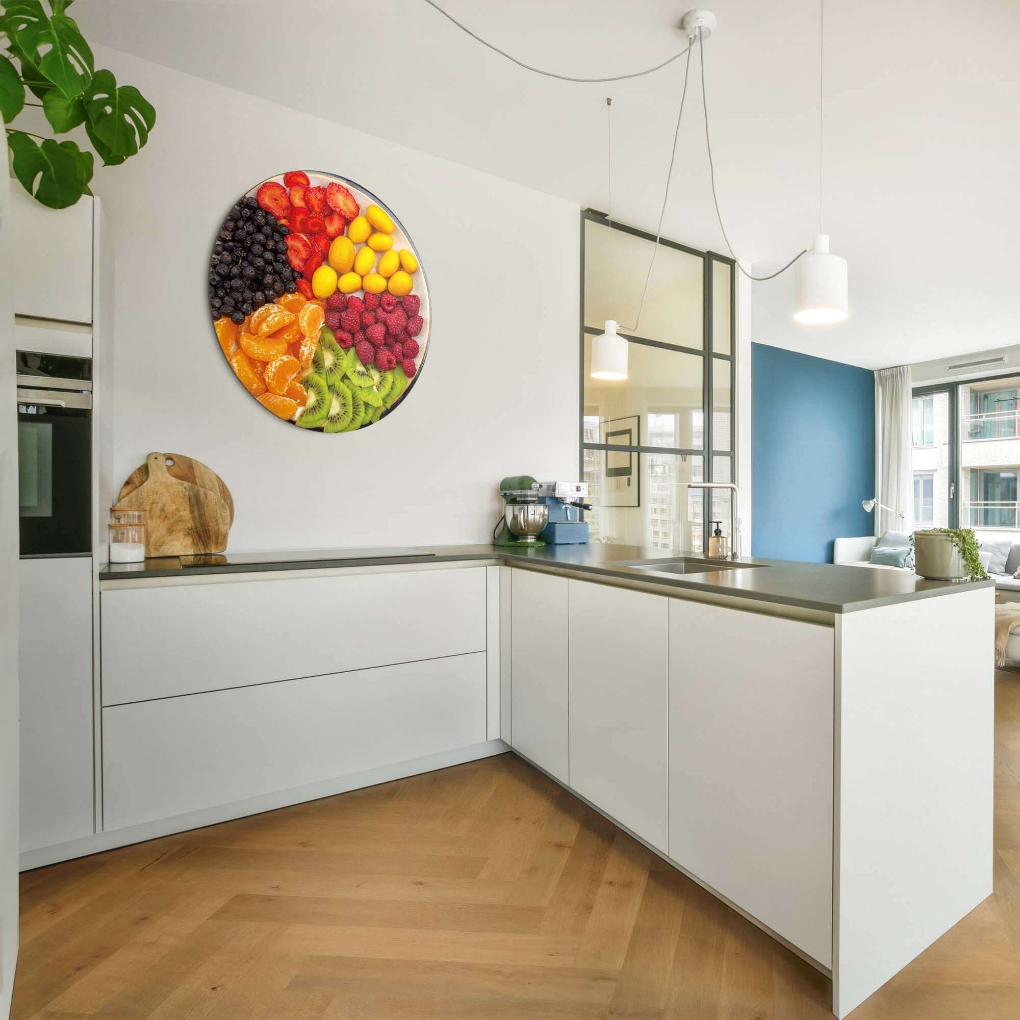 Vibrant Fruit Medley - Wandkreis als farbenfroher Wandkreis in der modernen Küche, energiegeladener Blickfang voller sommerlicher Wandkunst.