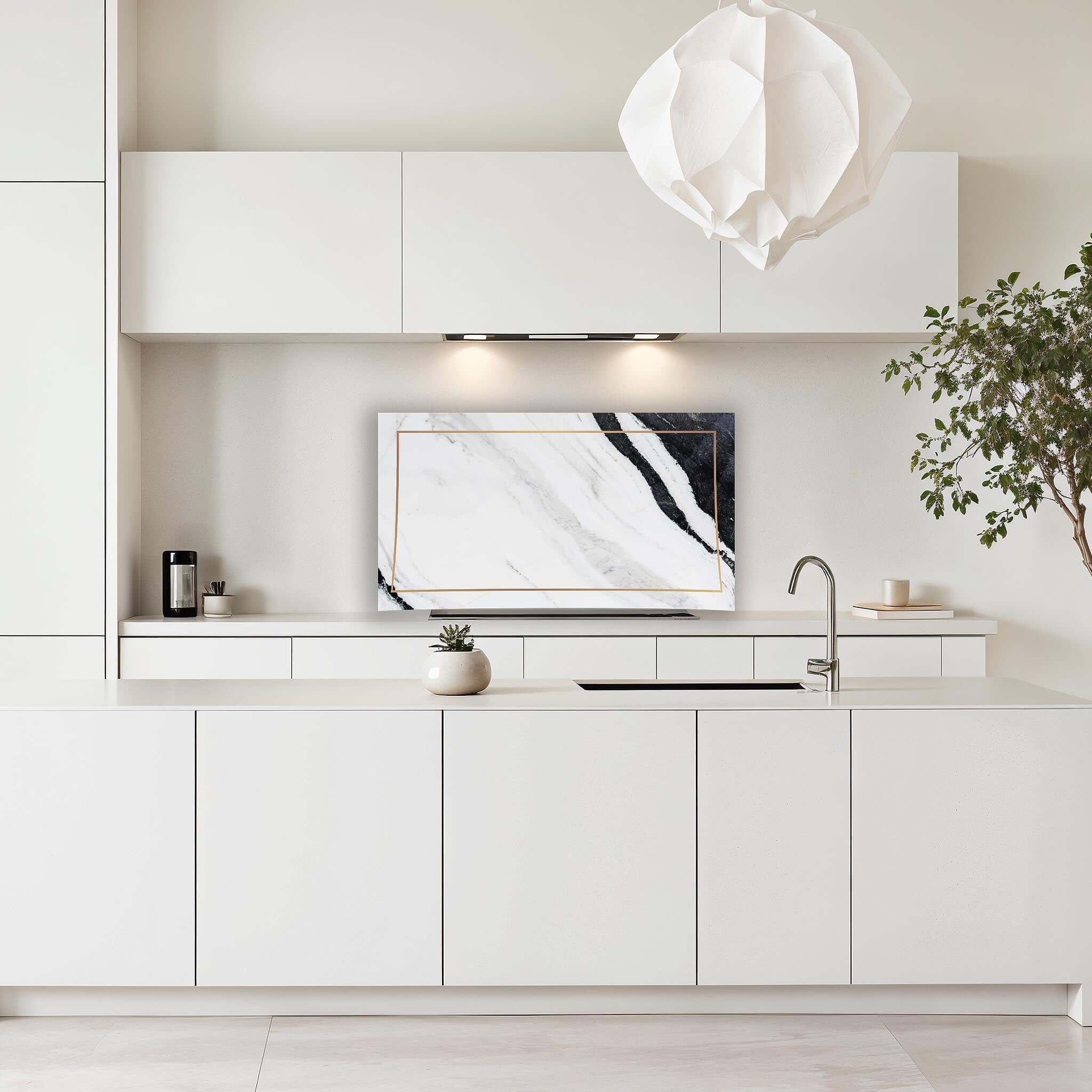 Luxe spatscherm Marble Modern met marmerprint in lichte moderne keuken