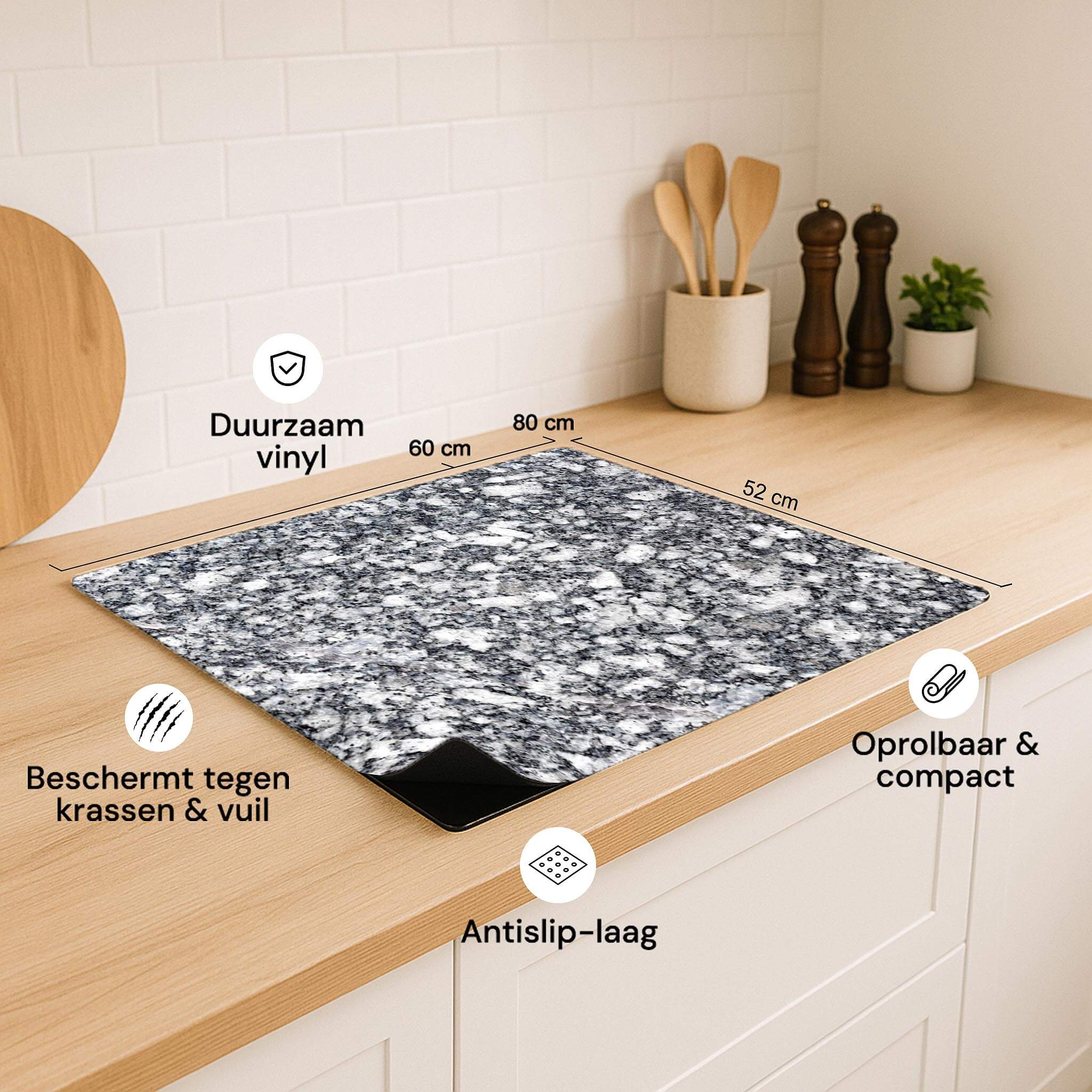 Productkenmerken van de Midnight Granite inductie beschermer getoond in keuken