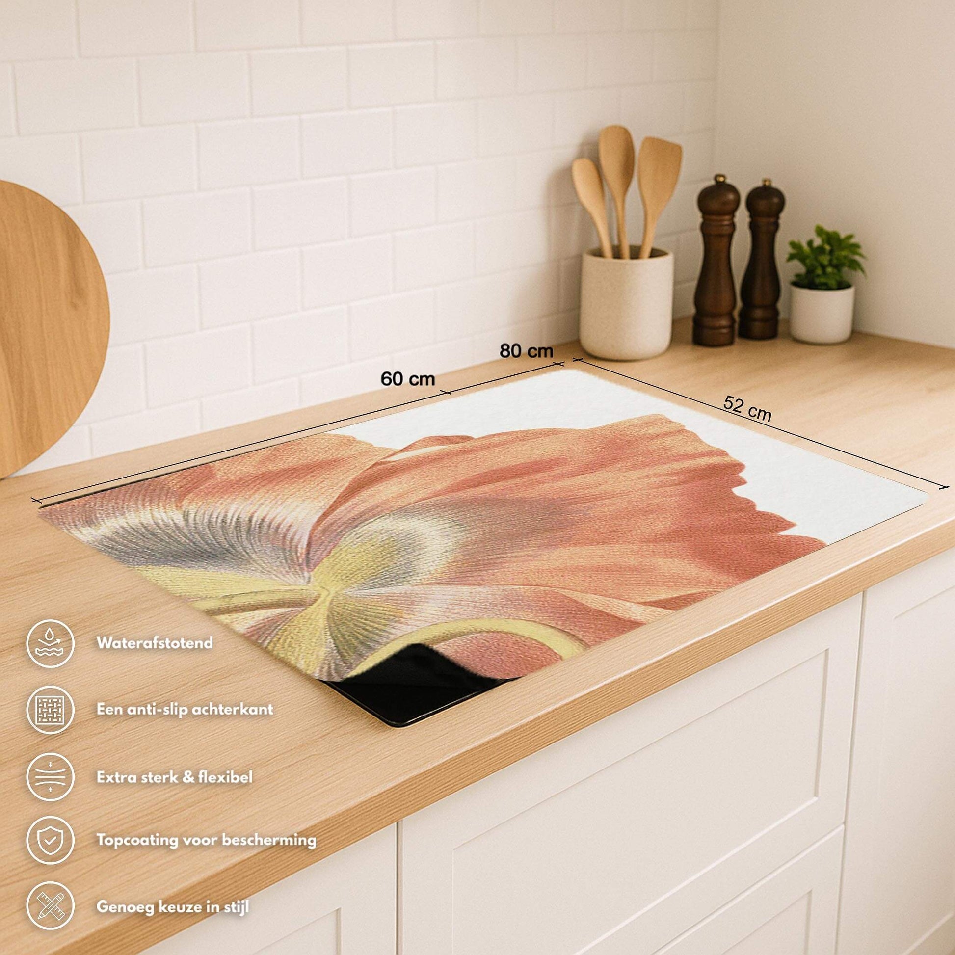 Inductiebeschermer met papaverdesign, afmetingen en productvoordelen in beeld