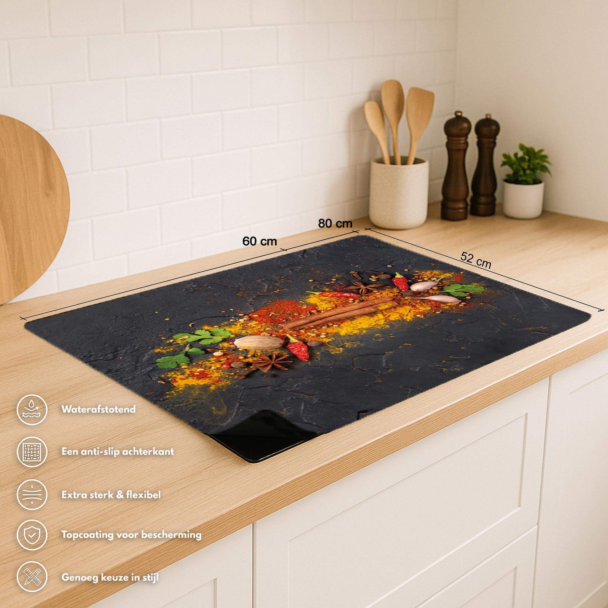 Inductie beschermer Spice Canvas met afmetingen en pictogrammen van productvoordelen.