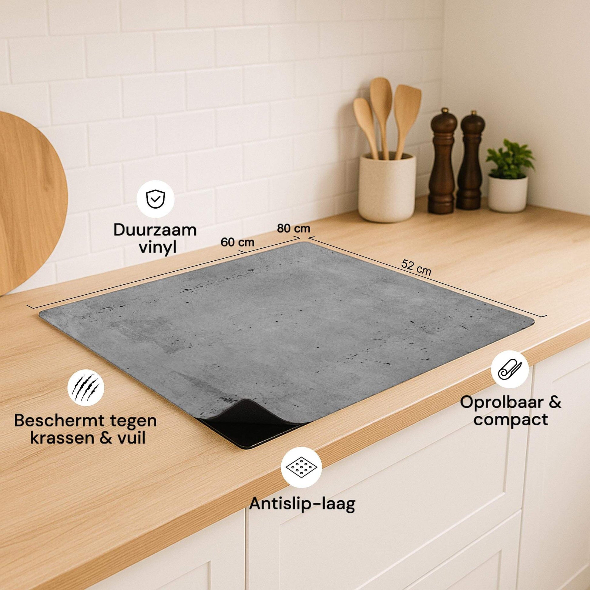 Urban Slate inductiebeschermer met maten, antislip-laag en oprolbaar design.