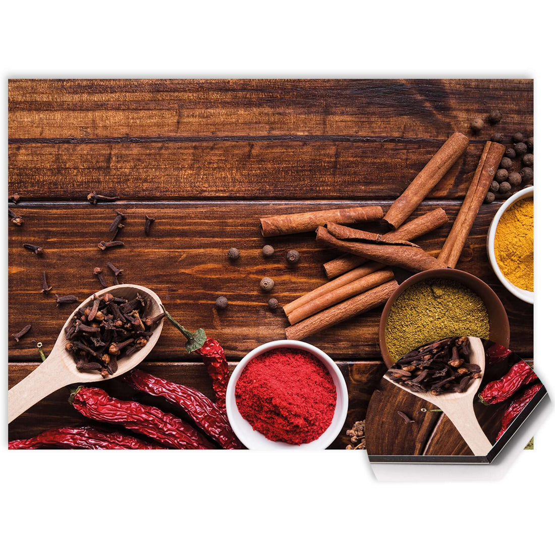 Keukenspatwand Warm Spice Harmony met kruiden en houten achtergrond